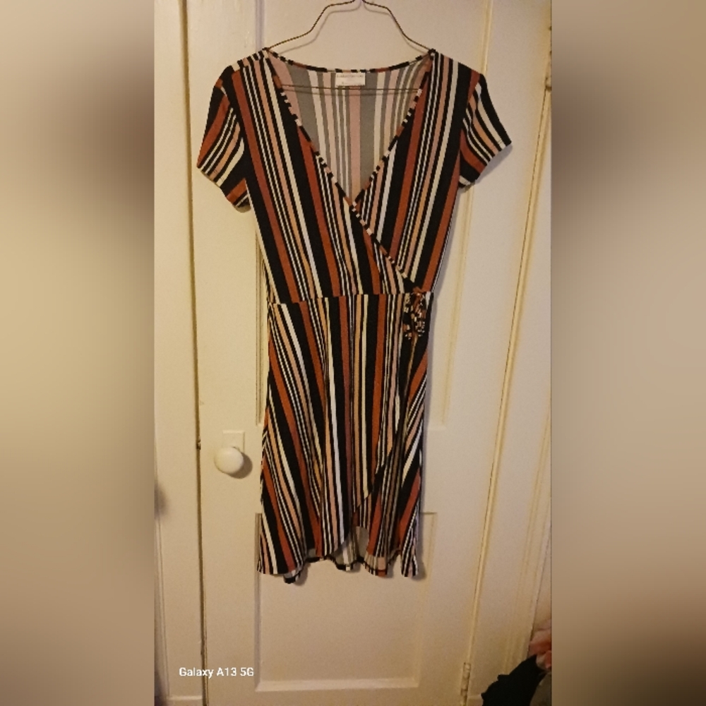 Bobbie & Brooks Multicolor Striped High Low Cross Dress W/strings Small A-55